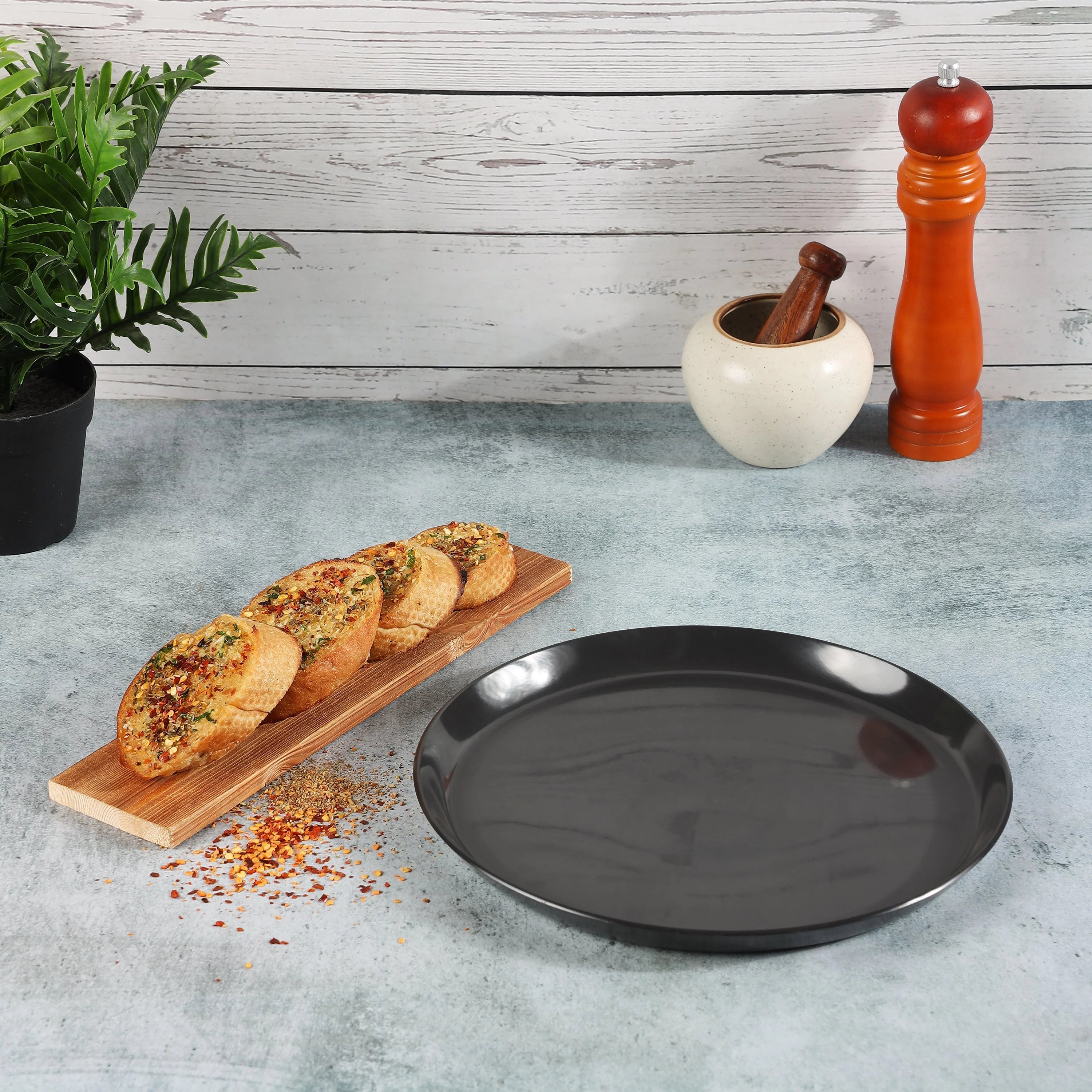 Vinod Hard Anodised Microwave Tawa 25cm handleless design, compatible with microwave ovens and gas stoves for versatile cooking