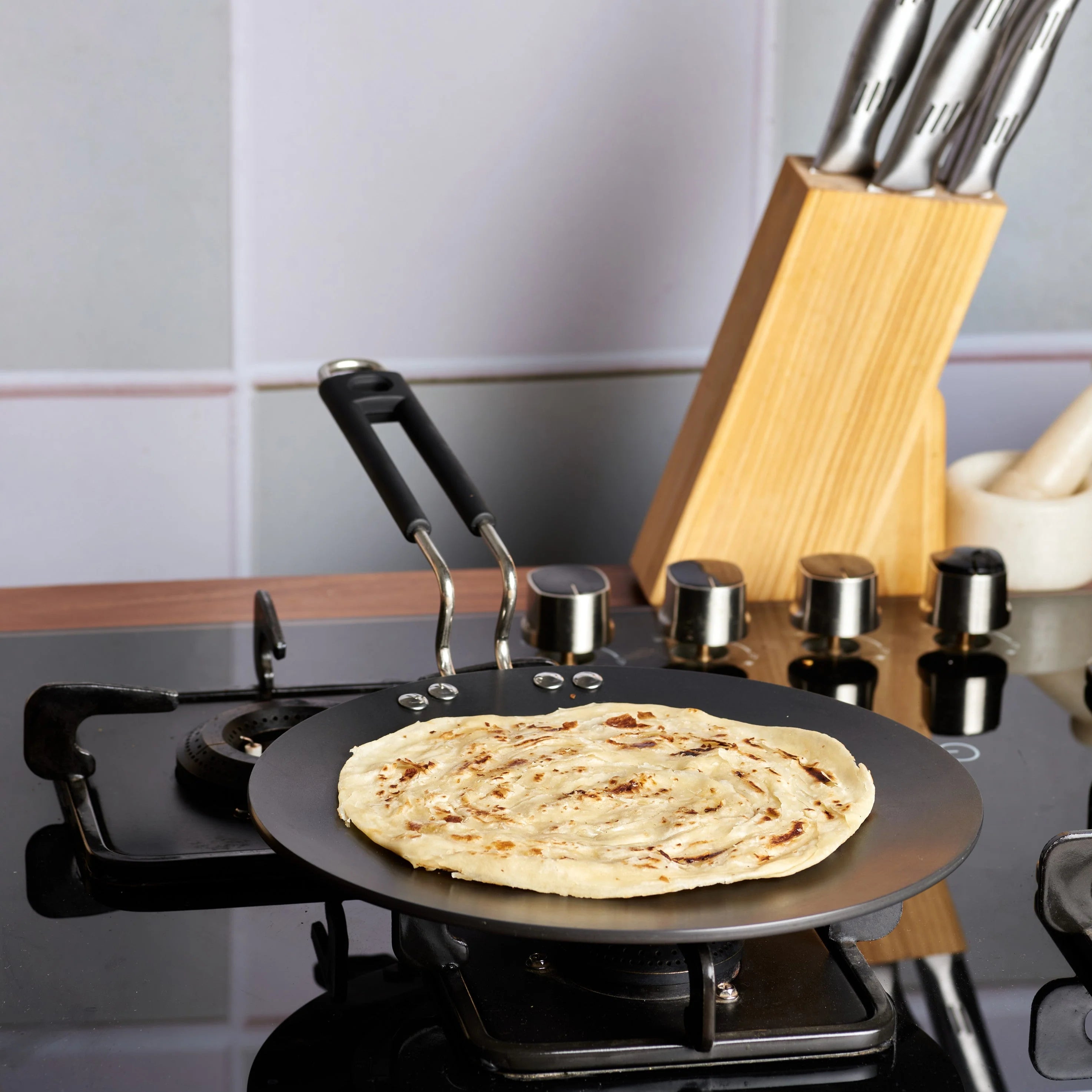 Vinod Hard Anodised Tawa – Durable Non-Stick Flat Pan (Multiple Sizes)